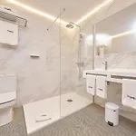 Faro Salazon Otel