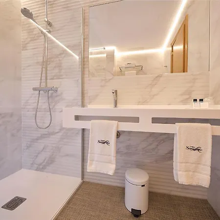 Szálloda Faro Salazon 3*