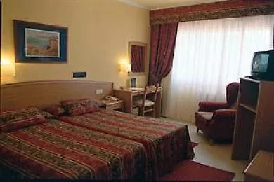 Faro Salazon Готель