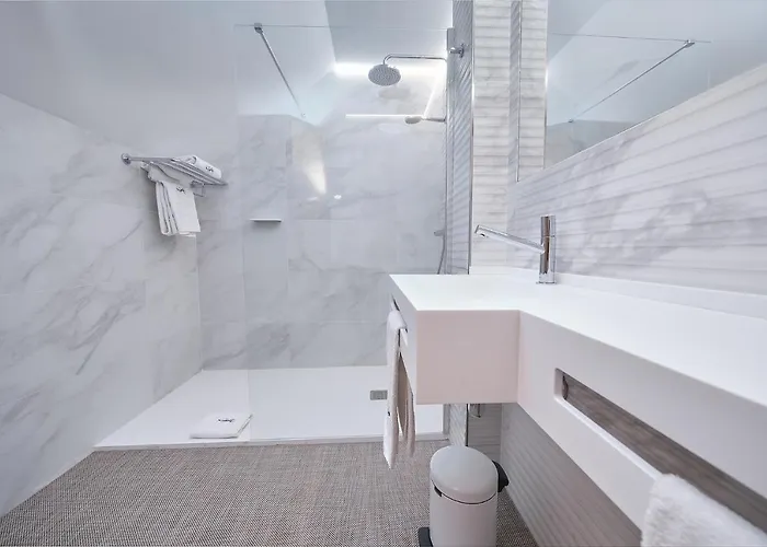 Faro Salazon Hotel 3*