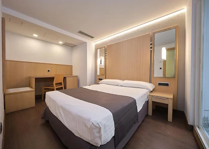 Faro Salazon Отель Санхенхо