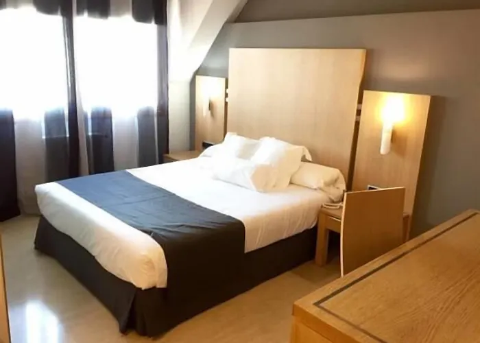 Отель Faro Salazon 3*