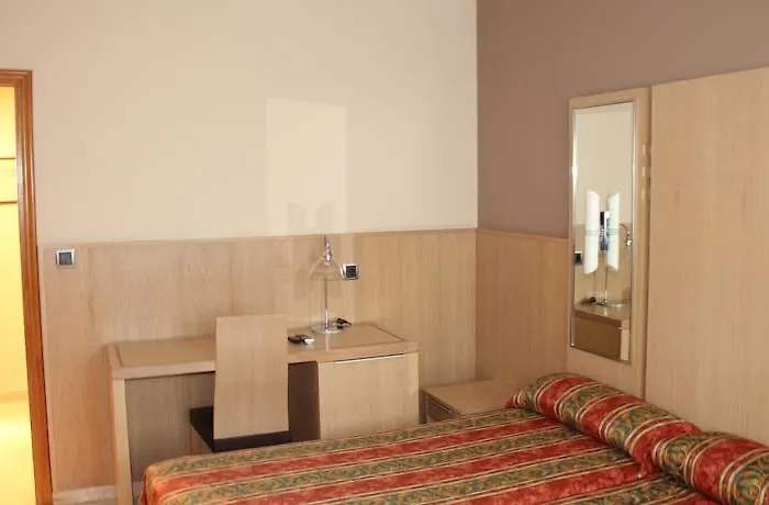 Faro Salazon Отель